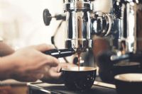 STEBUC : La capacité d’utiliser une machine à espresso à la maison
